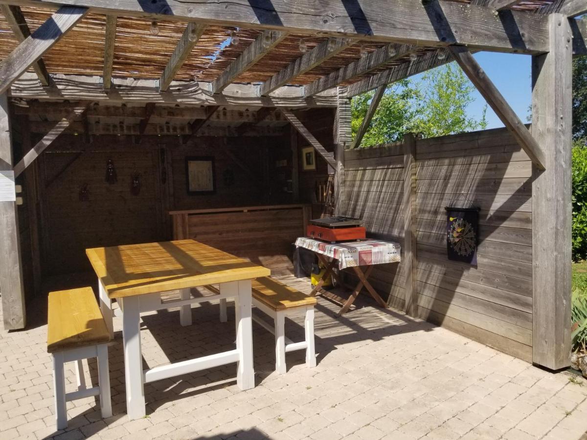 Gite De La Tuillere, Maison Contemporaine En Bois Avec Vue Et Piscine Saint-Aulaire المظهر الخارجي الصورة